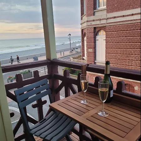 Graziella Front De Appartement *